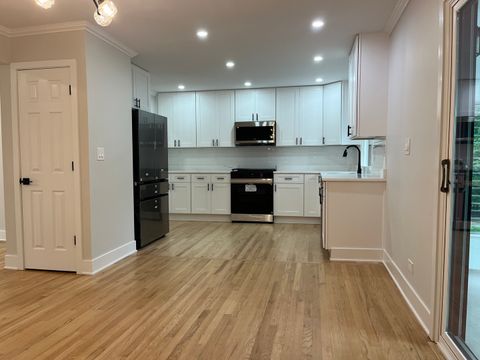 Tiny photo for 403 Burlington Avenue, Clarendon Hills, IL 60514 (MLS # 12494207)