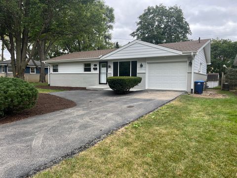 Photo of 403 Burlington Avenue, Clarendon Hills, IL 60514 (MLS # 12494207) Photo of 403 Burlington Avenue, Clarendon Hills, IL 60514 (MLS # 12494207)