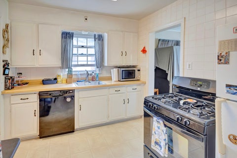 Tiny photo for 1006 W John Street, Champaign, IL 61821 (MLS # 12650554)