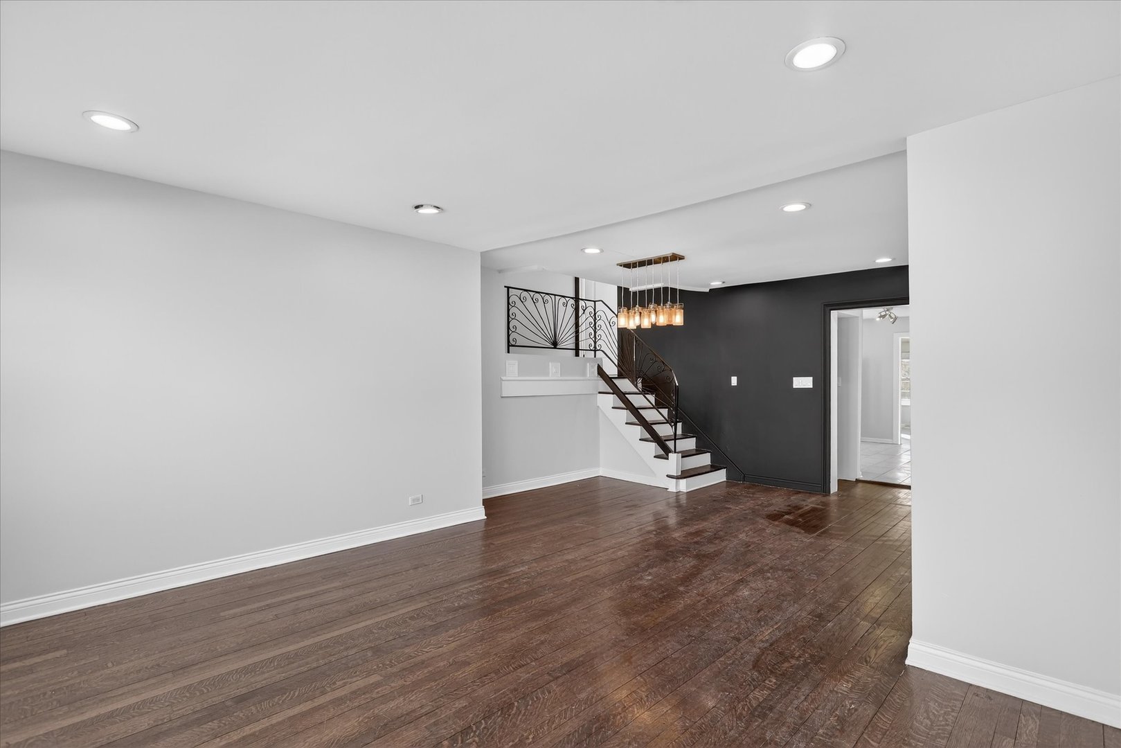 13812 Kanawha Avenue