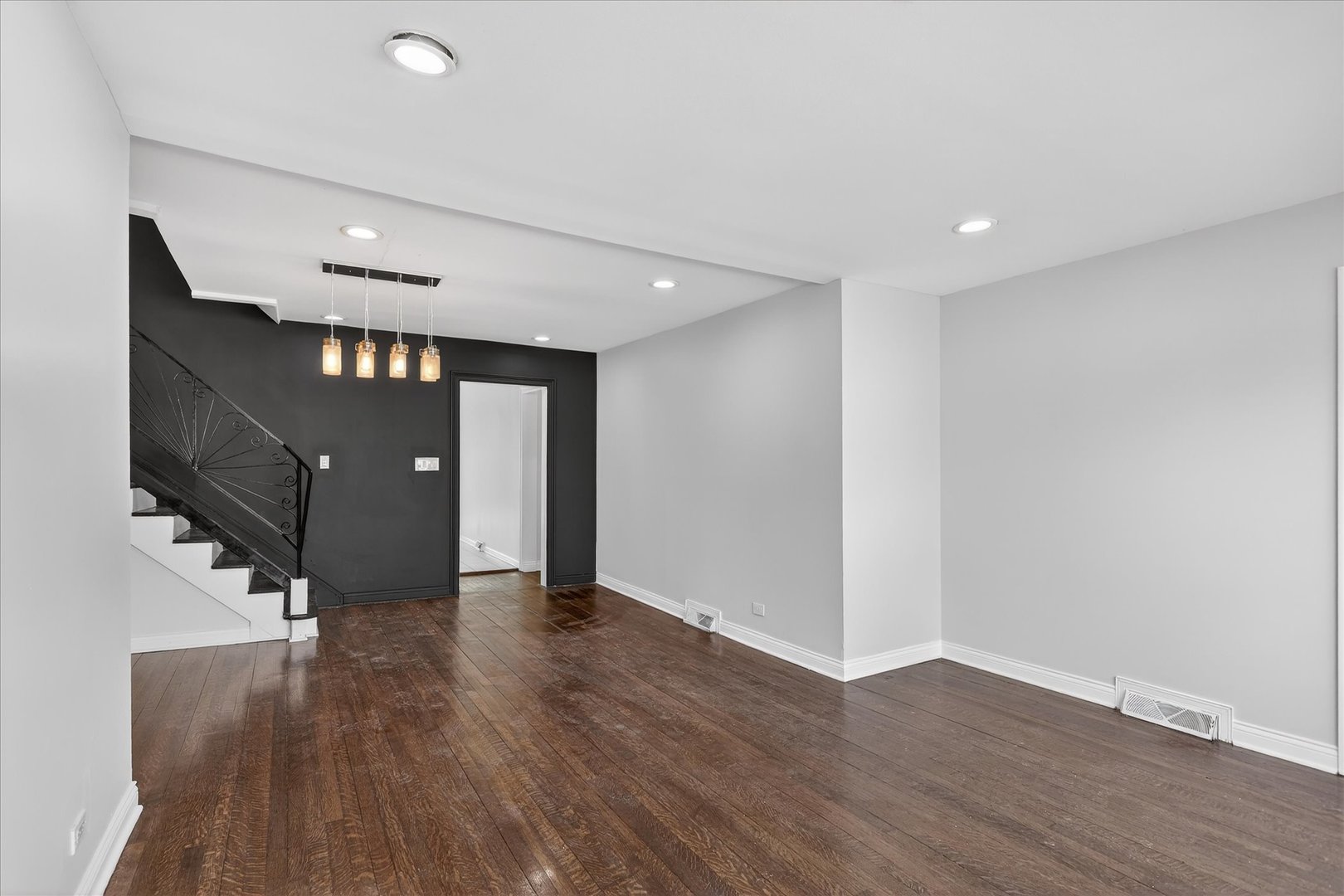13812 Kanawha Avenue
