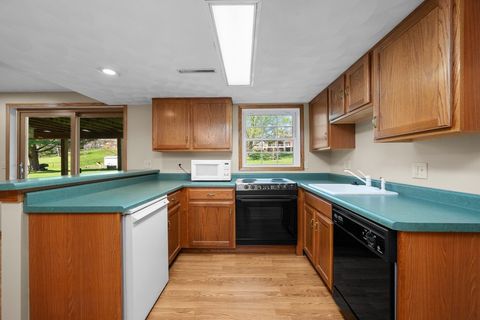 Tiny photo for 207 Amber Lane, Geneseo, IL 61254 (MLS # 12622180)