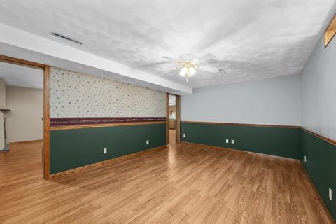 Tiny photo for 207 Amber Lane, Geneseo, IL 61254 (MLS # 12622180)