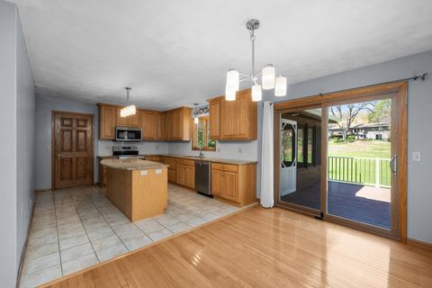 Tiny photo for 207 Amber Lane, Geneseo, IL 61254 (MLS # 12622180)