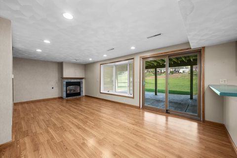 Tiny photo for 207 Amber Lane, Geneseo, IL 61254 (MLS # 12622180)