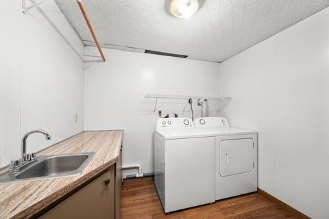 Tiny photo for 207 Amber Lane, Geneseo, IL 61254 (MLS # 12622180)