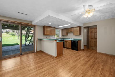 Tiny photo for 207 Amber Lane, Geneseo, IL 61254 (MLS # 12622180)