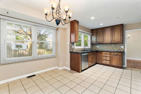 Tiny photo for 1088 Pear Tree Lane, Wheeling, IL 60090 (MLS # 12492915)