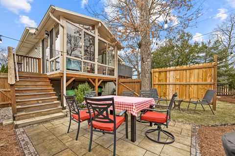 Tiny photo for 404 Woodward Avenue, Geneva, IL 60134 (MLS # 12584750)