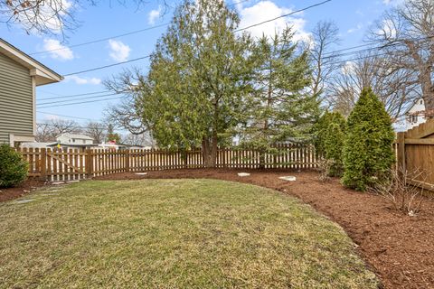 Tiny photo for 404 Woodward Avenue, Geneva, IL 60134 (MLS # 12584750)