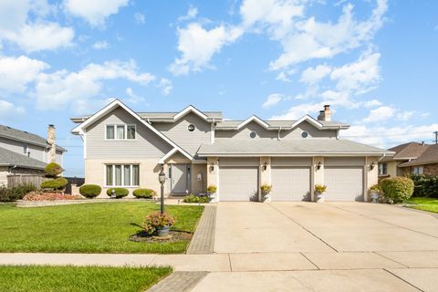 Photo of 7406 W Quail Circle, Frankfort, IL 60423 (MLS # 12517879)