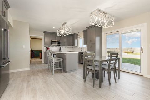 Tiny photo for 7406 W Quail Circle, Frankfort, IL 60423 (MLS # 12517879)