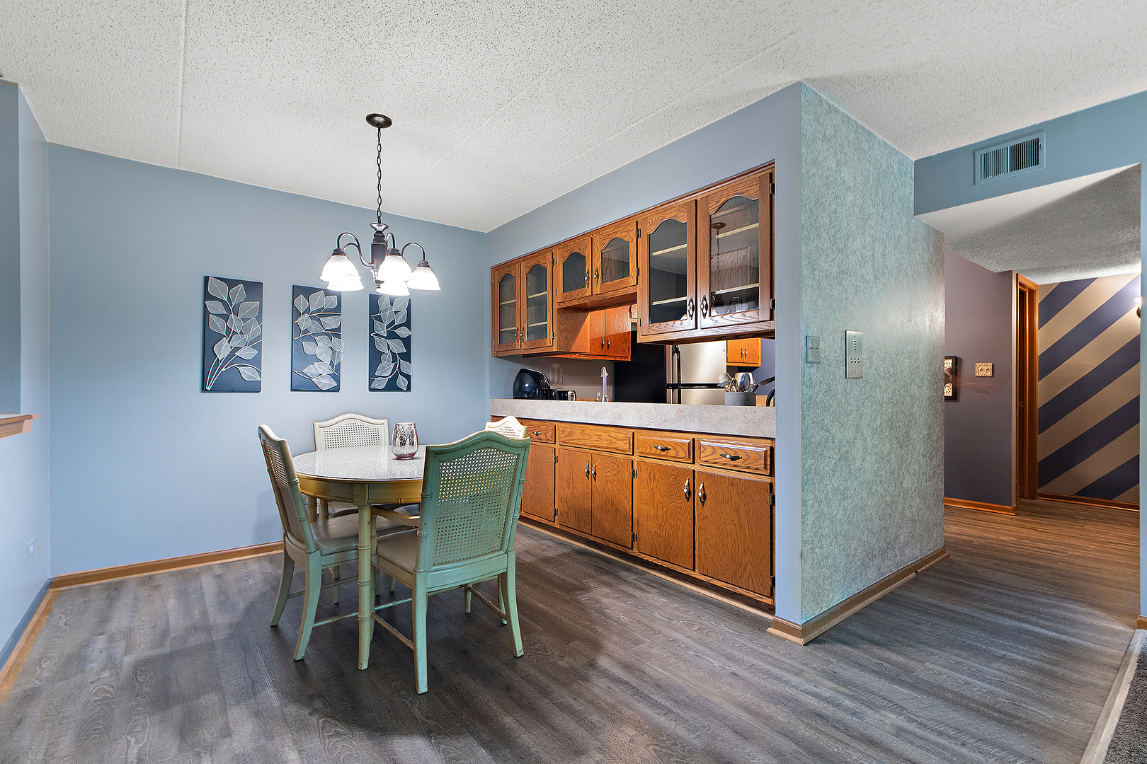 8425 W 95th Street 27