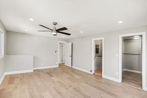 Tiny photo for 6044 Washington Street, Chicago Ridge, IL 60415 (MLS # 12565995)