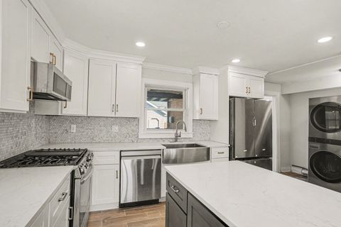 Tiny photo for 6044 Washington Street, Chicago Ridge, IL 60415 (MLS # 12565995)