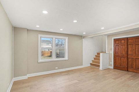 Tiny photo for 6044 Washington Street, Chicago Ridge, IL 60415 (MLS # 12565995)