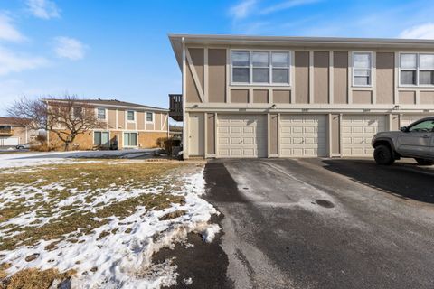 Tiny photo for 1055 HAMPTON HARBOR Harbor #1055, Schaumburg, IL 60193 (MLS # 12608178)