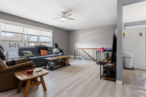 Tiny photo for 1055 HAMPTON HARBOR Harbor #1055, Schaumburg, IL 60193 (MLS # 12608178)