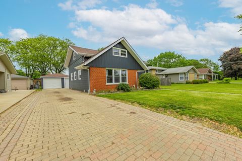 205 Glen Street West Chicago IL 60185