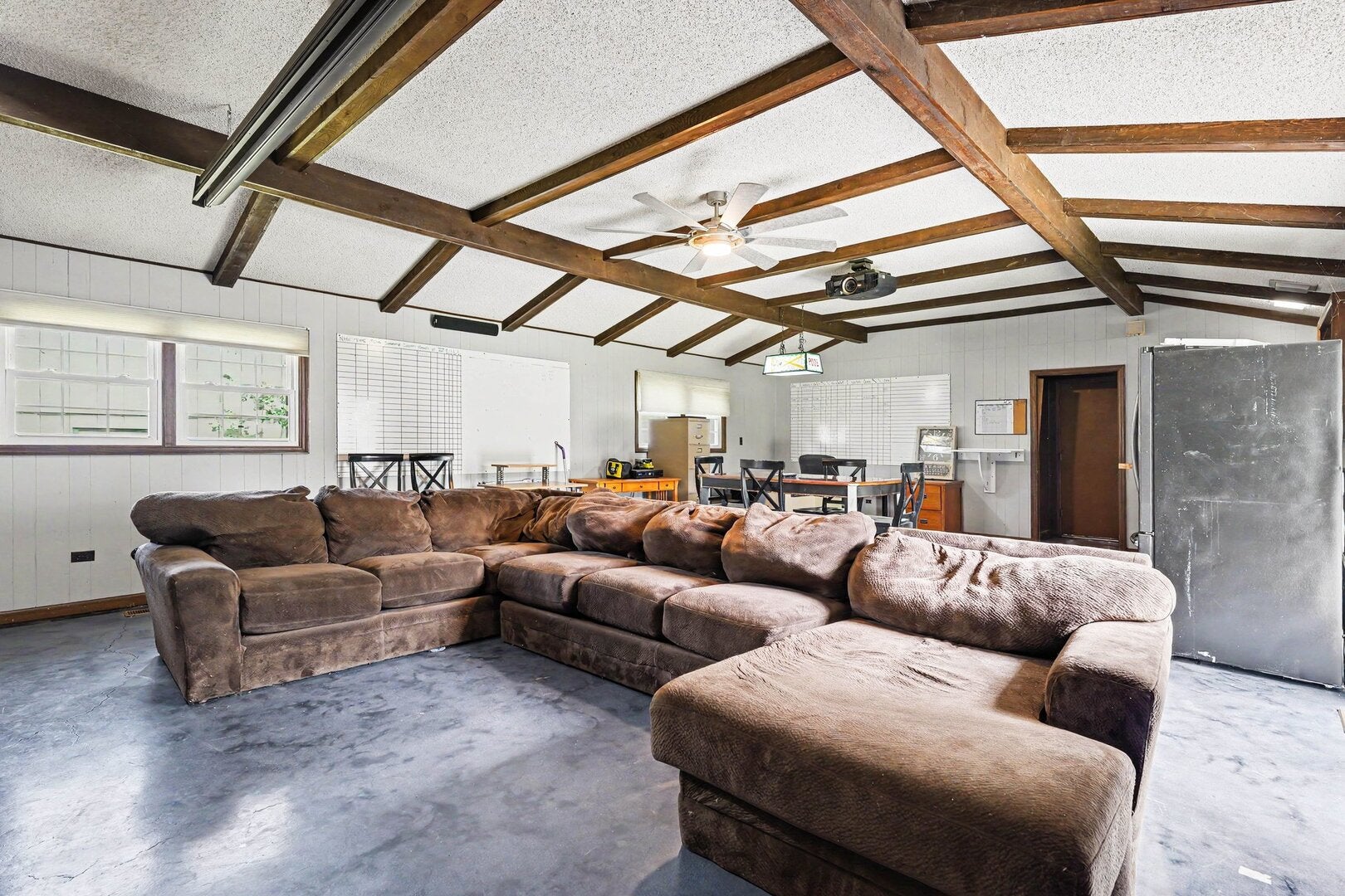 524 Dogwood Court