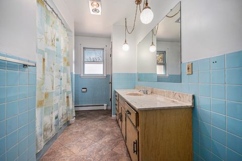 Tiny photo for 812 Sunset Drive, Shorewood, IL 60404 (MLS # 12597602)