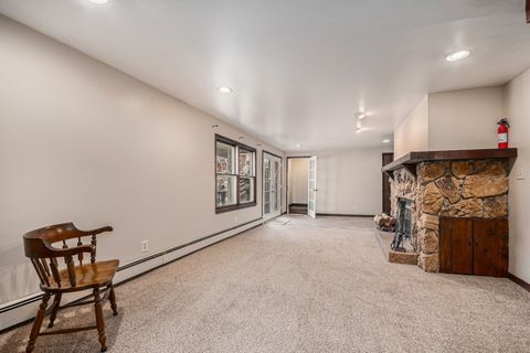 Tiny photo for 812 Sunset Drive, Shorewood, IL 60404 (MLS # 12597602)