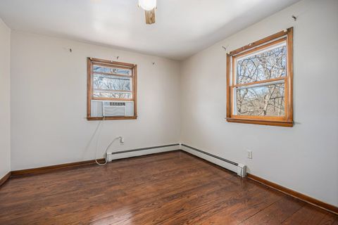 Tiny photo for 812 Sunset Drive, Shorewood, IL 60404 (MLS # 12597602)