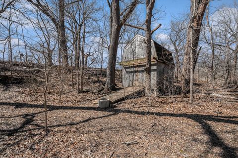 Tiny photo for 812 Sunset Drive, Shorewood, IL 60404 (MLS # 12597602)