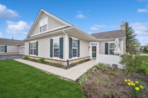 Tiny photo for 640 Schumann Street, Woodstock, IL 60098 (MLS # 12673040)