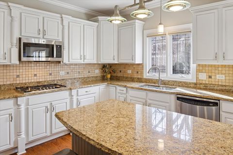 Tiny photo for 594 S Fairfield Avenue, Elmhurst, IL 60126 (MLS # 12552191)