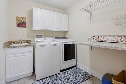 Tiny photo for 594 S Fairfield Avenue, Elmhurst, IL 60126 (MLS # 12552191)