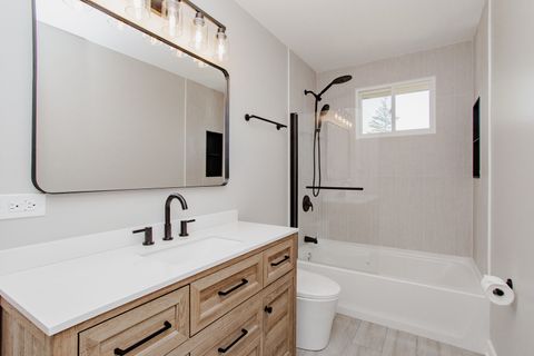 Tiny photo for 248 Spruce Avenue, Bensenville, IL 60106 (MLS # 12626893)