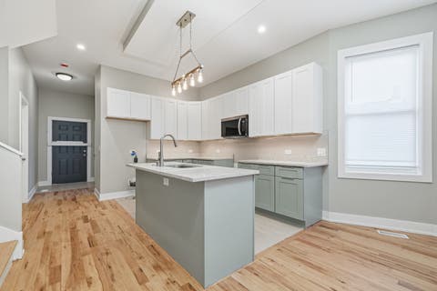 Tiny photo for 8839 S Colfax Avenue, Chicago, IL 60617 (MLS # 12728093)
