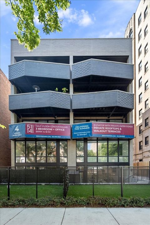 Tiny photo for 5114 S Kenwood Avenue #4B, Chicago, IL 60615 (MLS # 12478498)