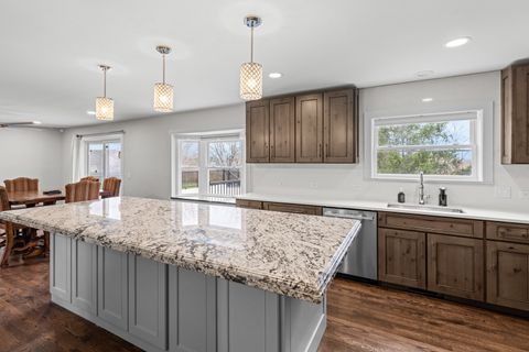 Tiny photo for 330 OAK HILL Court, Antioch, IL 60002 (MLS # 12621431)