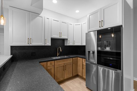 Tiny photo for 330 OAK HILL Court, Antioch, IL 60002 (MLS # 12621431)