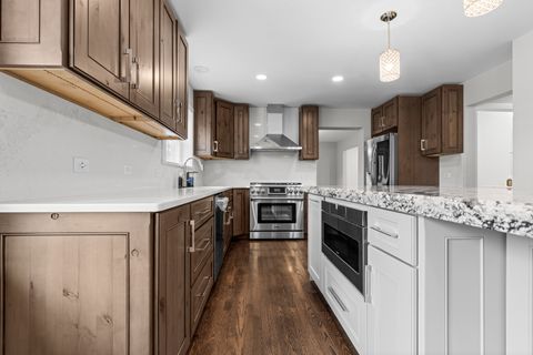 Tiny photo for 330 OAK HILL Court, Antioch, IL 60002 (MLS # 12621431)