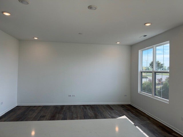 25548 W Emory Lane