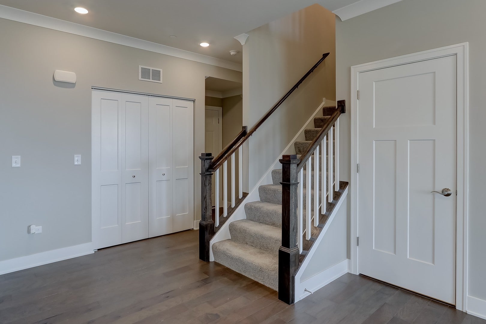 25548 W Emory Lane