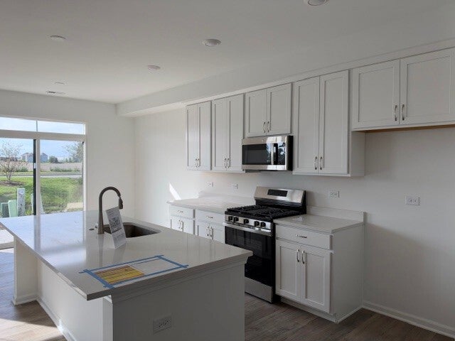 25548 W Emory Lane