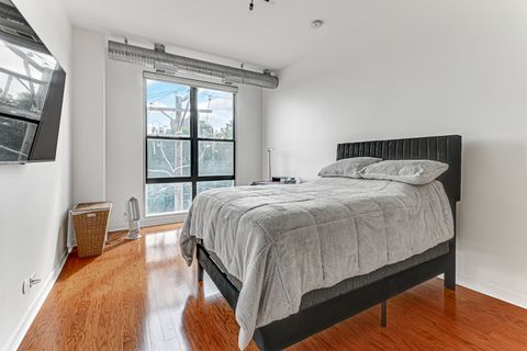 Tiny photo for 6300 S Woodlawn Street #305, Chicago, IL 60637 (MLS # 12622397)
