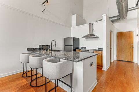 Tiny photo for 6300 S Woodlawn Street #305, Chicago, IL 60637 (MLS # 12622397)
