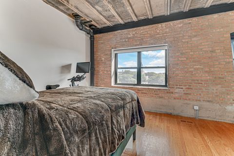 Tiny photo for 6300 S Woodlawn Street #305, Chicago, IL 60637 (MLS # 12622397)