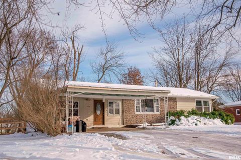 Photo of 700 N 66TH Street, Quincy, IL 62301 (MLS # QC4269935)