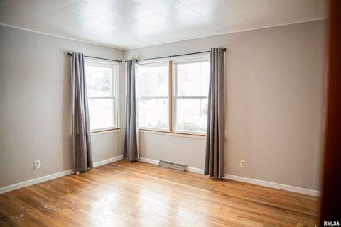 Tiny photo for 700 N 66TH Street, Quincy, IL 62301 (MLS # QC4269935)