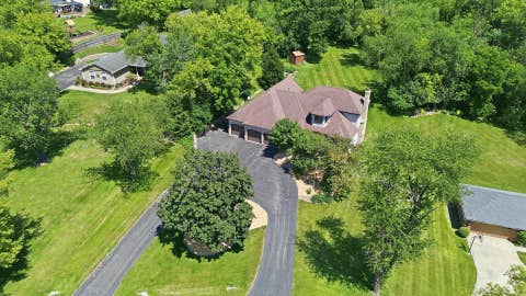 Tiny photo for 26165 N GREENBRIAR Court, Lake Barrington, IL 60084 (MLS # 12713069)