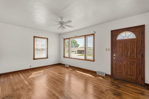 Tiny photo for 902 Clinton Street, Grand Mound, IA 52751 (MLS # 12718737)
