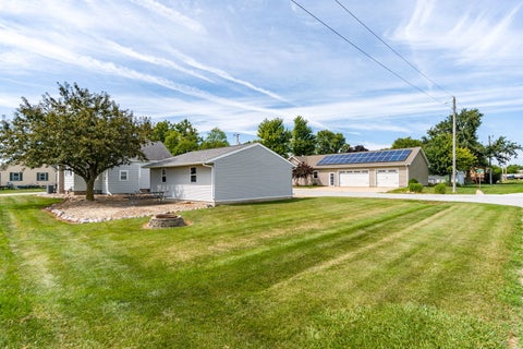 Tiny photo for 902 Clinton Street, Grand Mound, IA 52751 (MLS # 12718737)