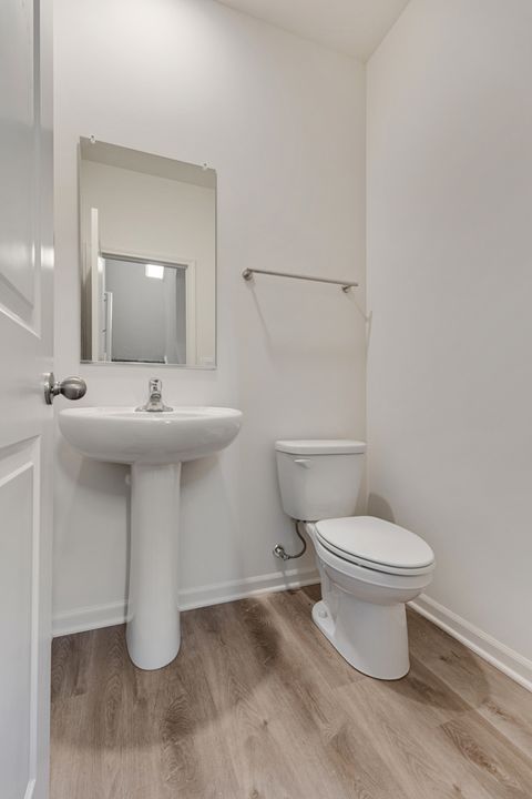 Tiny photo for 2016 Yellowstone Boulevard, Mundelein, IL 60060 (MLS # 12524211)