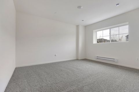 Tiny photo for 2016 Yellowstone Boulevard, Mundelein, IL 60060 (MLS # 12524211)